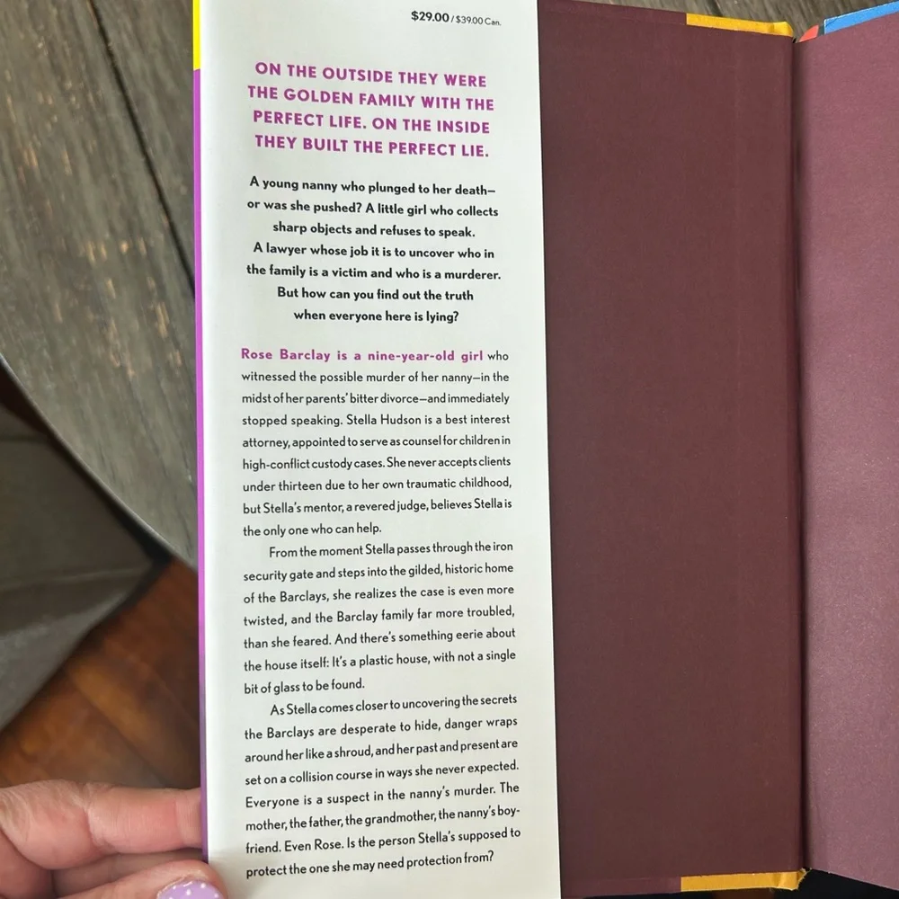 House of Glass Novel by Sarah Pekkanen - Picture 4 of 4